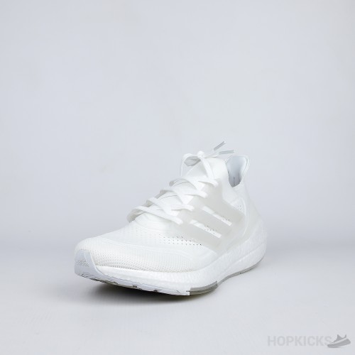 ultra boost 2021 triple white